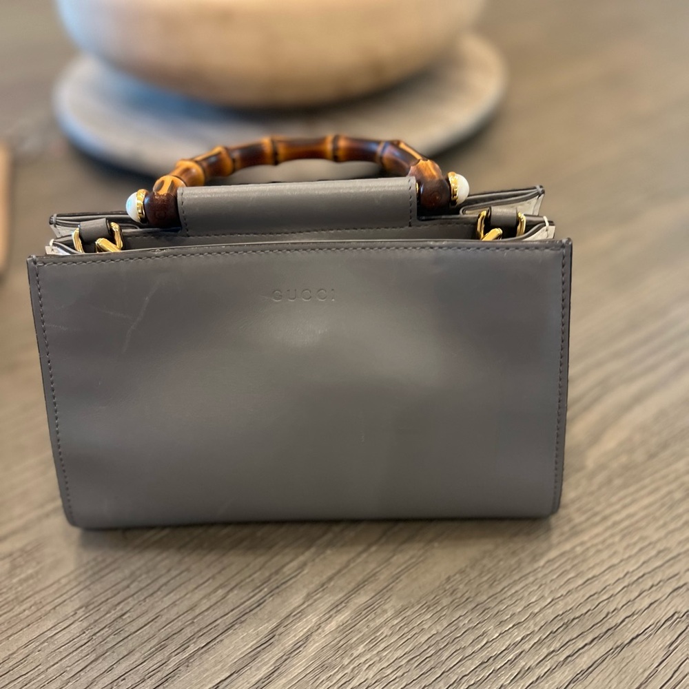 Classic Gray Top-Handle Women's Bag with Bamboo Handles - Picture 5 of 6